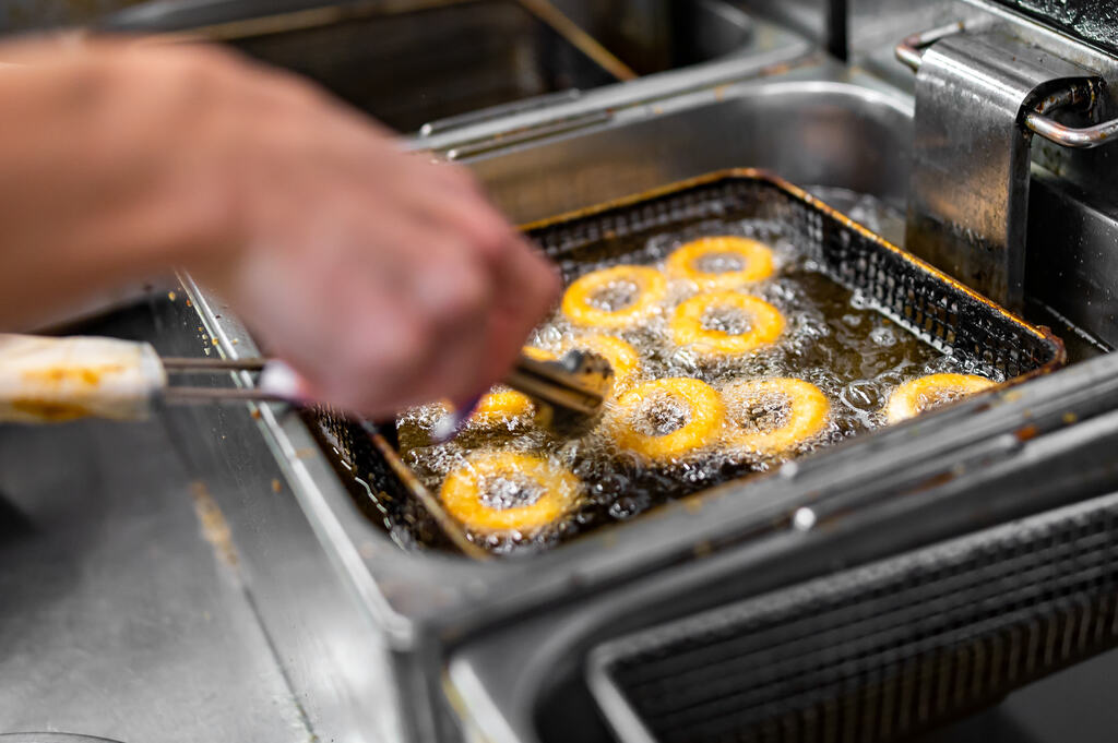 Processo de fritura em restaurante, qual o melhor óleo para fritura
